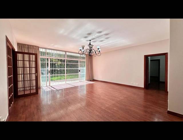 3 BEDROOM PROPERTY TO RENT IN SANDHURST